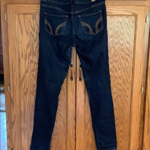 Hollister Skinny Jeans - Picture 4 of 4